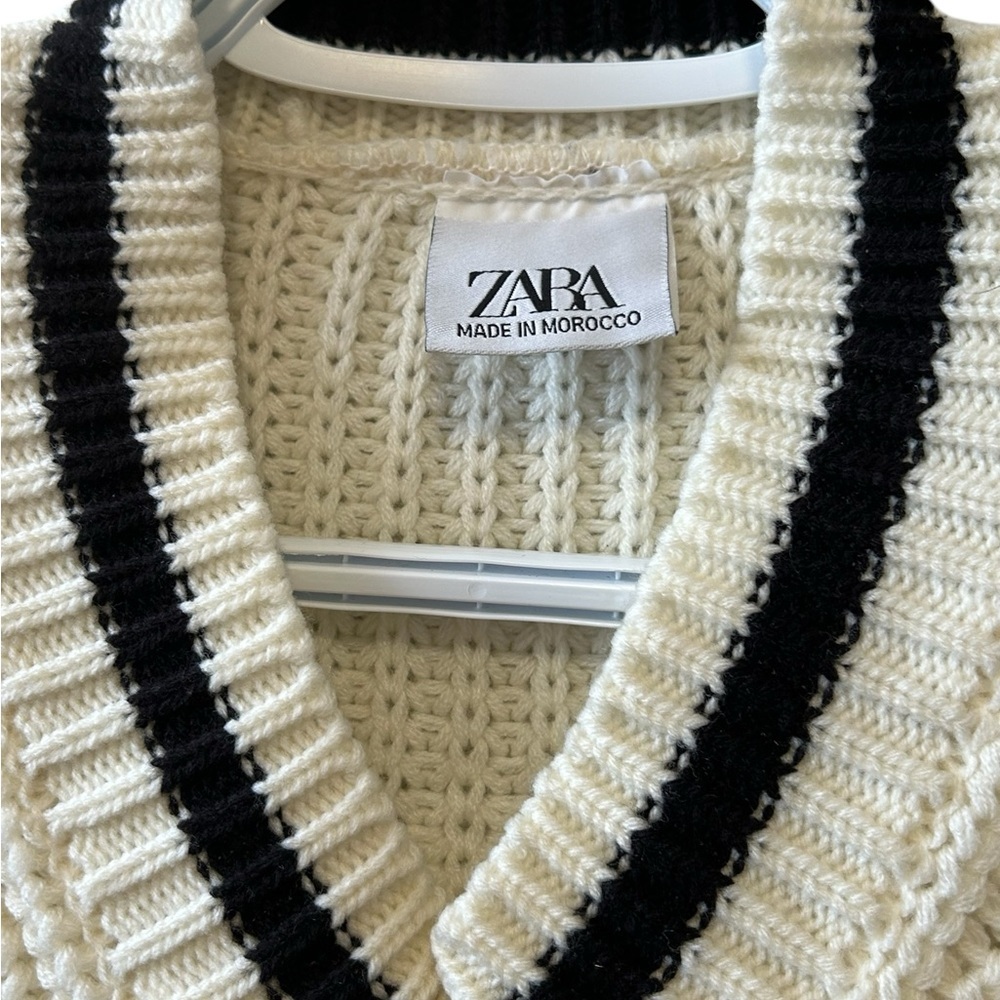 Zara Cream Knit Vest with Black Trim - Picture 2 of 3